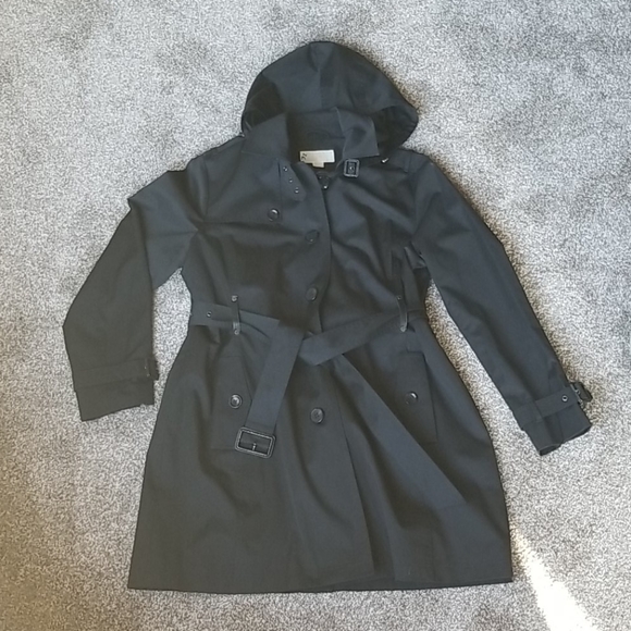Michael Kors Jackets & Blazers - 🌵Michael Kors Raincoat🌵